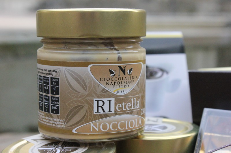 crema nocciola cioccolateria napoleone