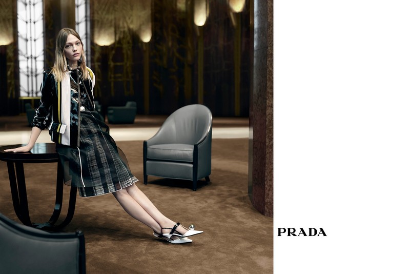 Prada SS16 Womenswear Adv Campaign image_01