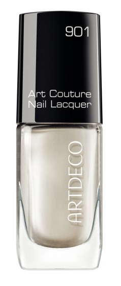 medium-111.901 Art Couture Nail Lacquer.eps